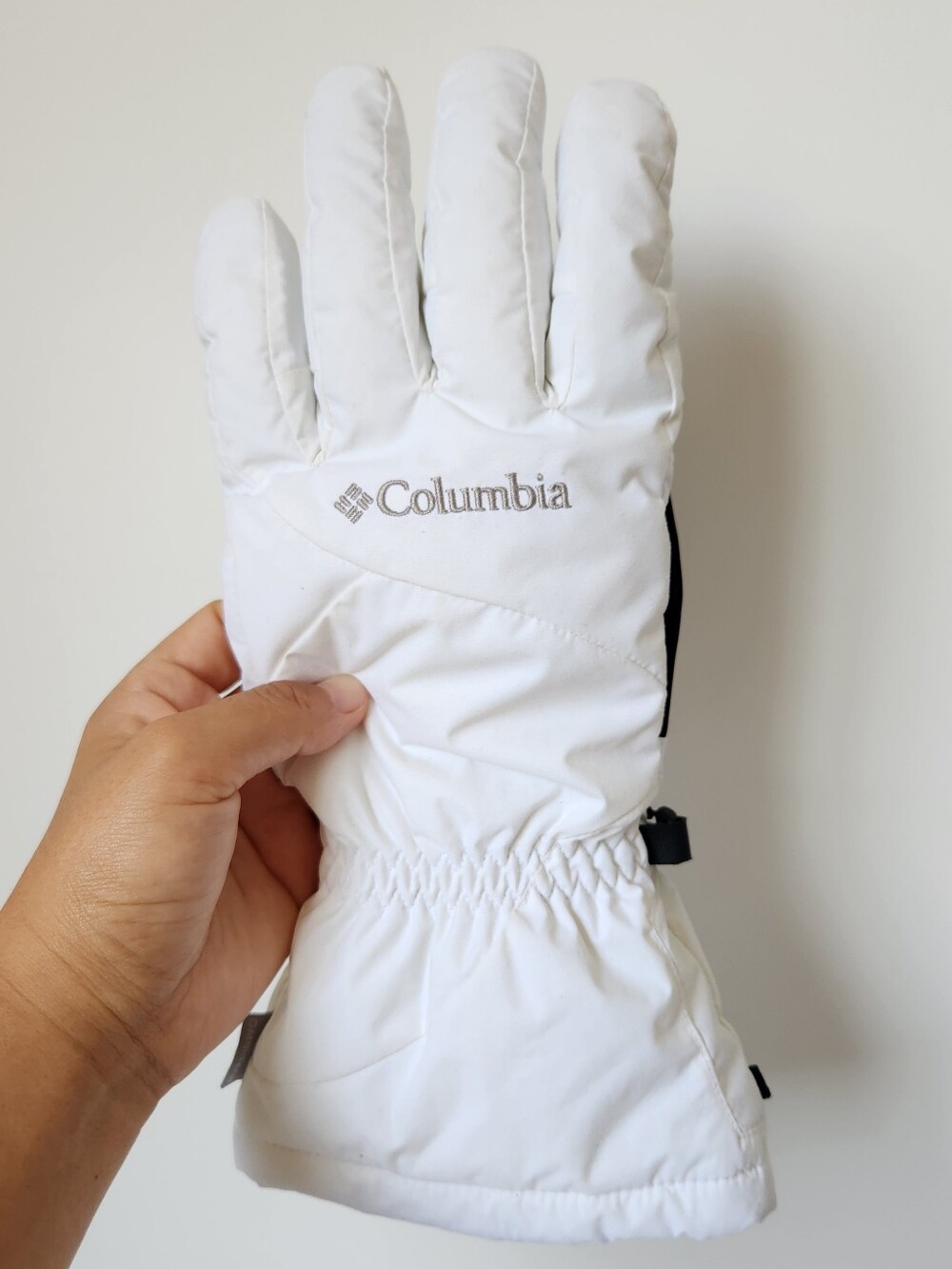 Columbia White Quilted Insulated Winter Glove